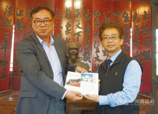 大江大海下的哀歌 祖孫三代隔三地 張火木「火閃木燃」奉獻地方文史